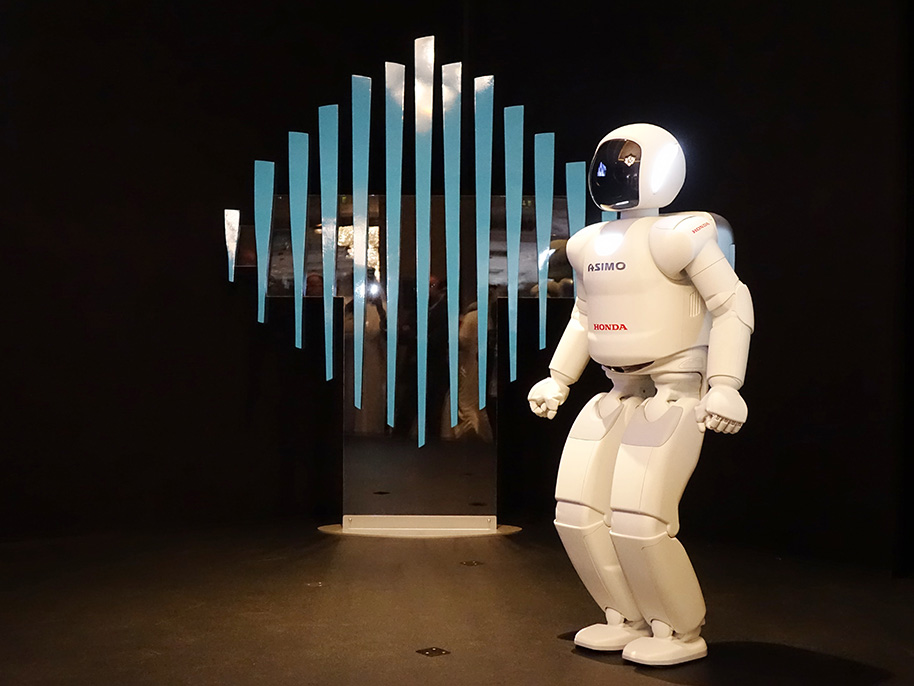 Honda ASIMO humanoid robot on stage